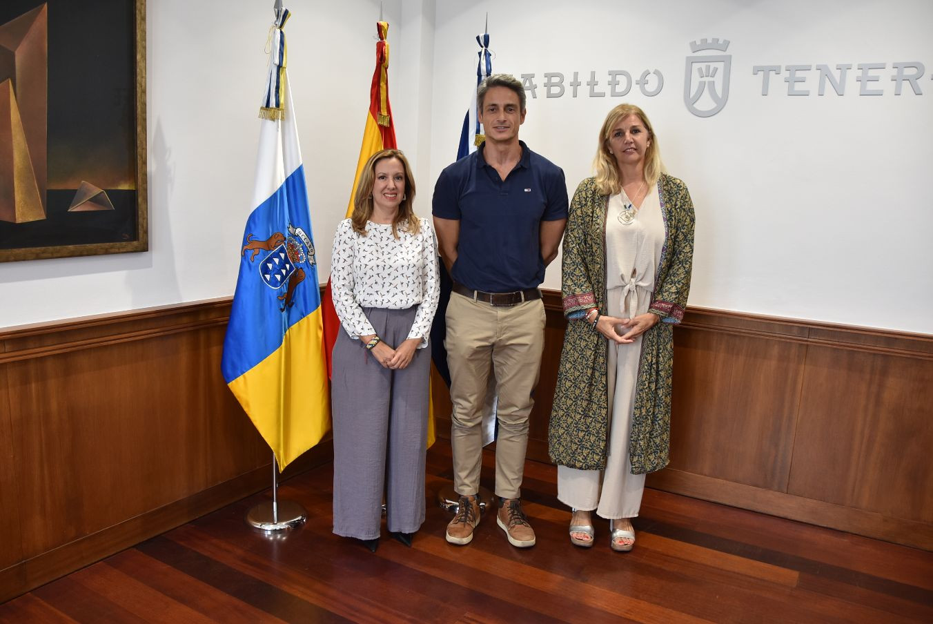 El Cabildo agasaja a Fran Rodríguez tras más de veinte años en la élite del voleibol español