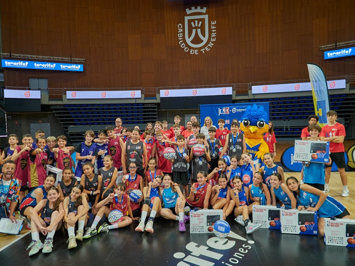 300 jugadores y jugadoras de minibasket se convierten por un día en deportistas de la NBA