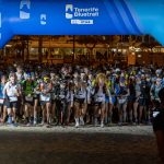 Corredores de trail en el momento de la salida del evento.