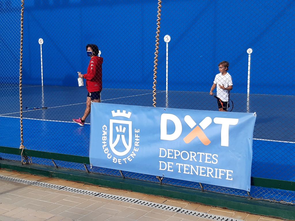 Rivero inaugura los Juegos Cabildo con deportes que no son de contacto como voleibol y frontenis