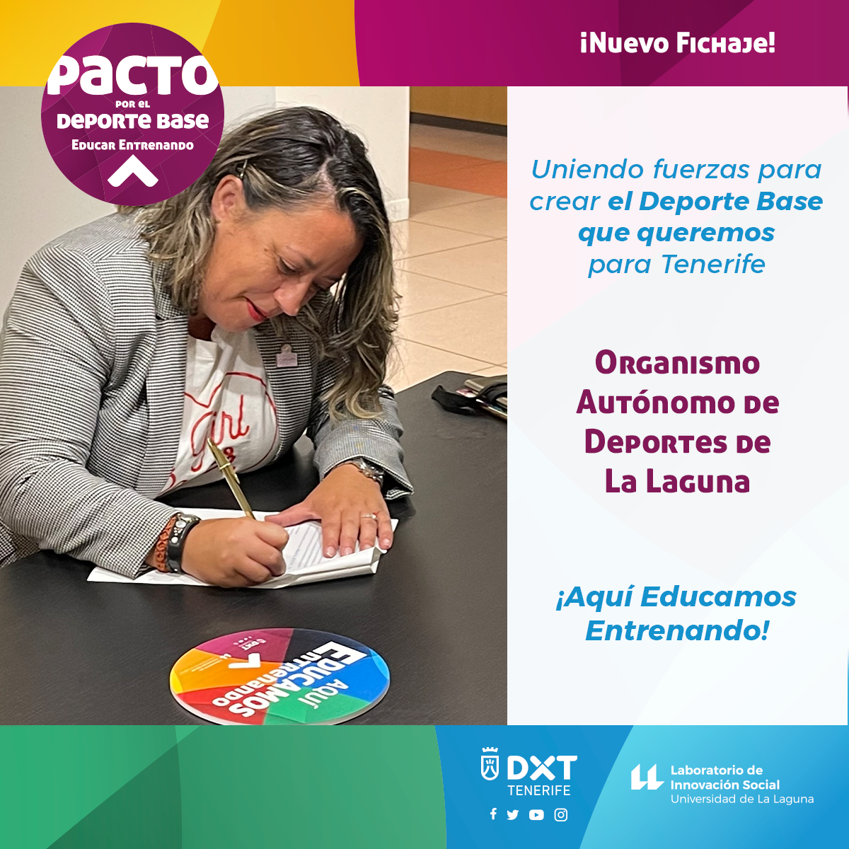 La Laguna ya luce con orgullo su insignia: 'Aquí Educamos Entrenando' La Laguna ya luce con orgullo su insignia: 'Aquí Educamos Entrenando'