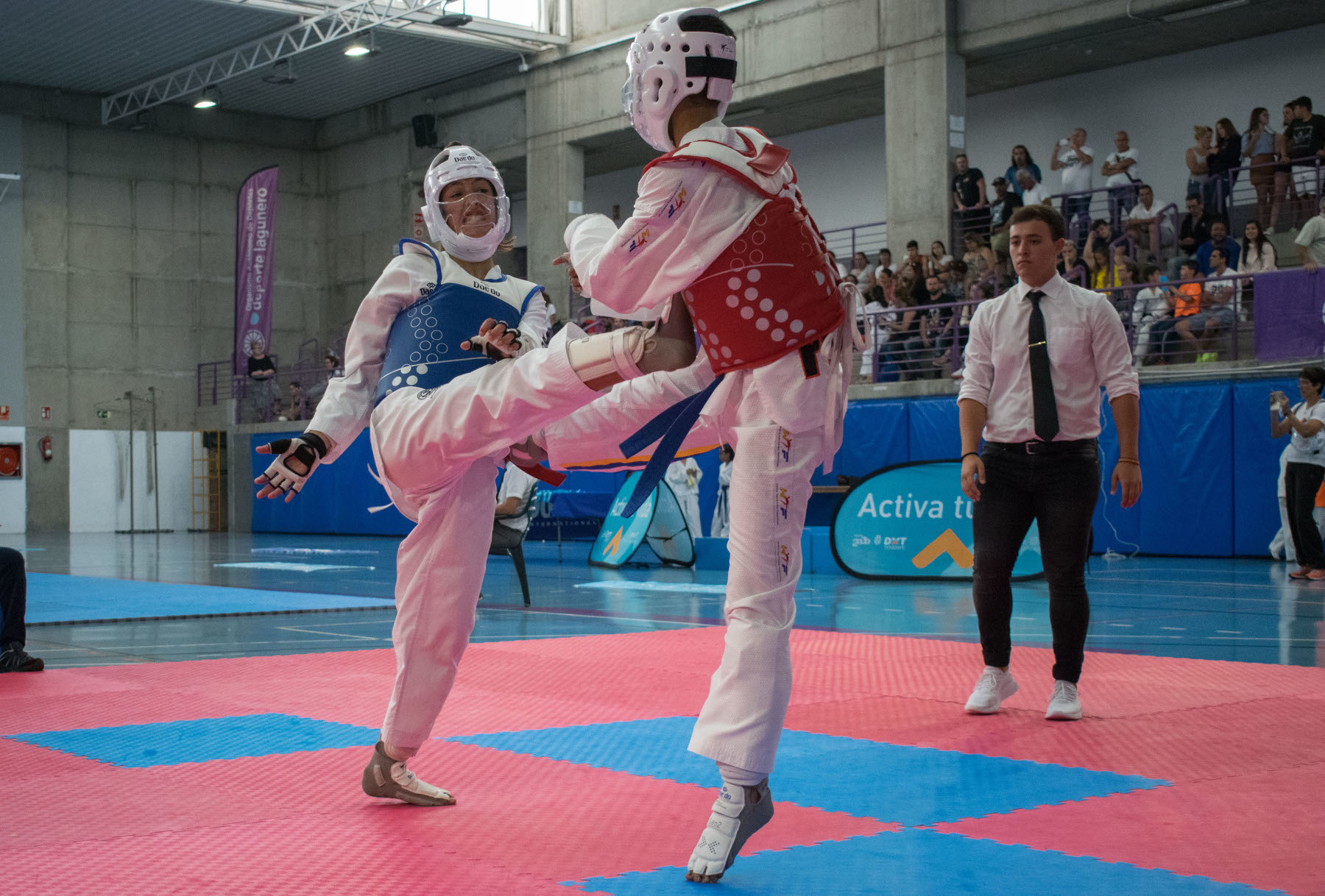 El taekwondo pone fin a la temporada demostrando sus ‘habilidades’ en El Chorrillo (foto 1)