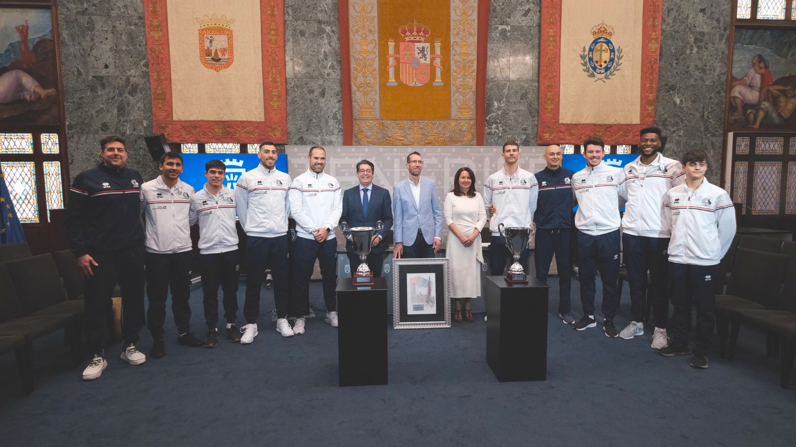 El Cabildo reconoce al CD Cisneros Alter, campeón de la Copa del Príncipe de voleibol El Cabildo reconoce al CD Cisneros Alter, campeón de la Copa del Príncipe de voleibol