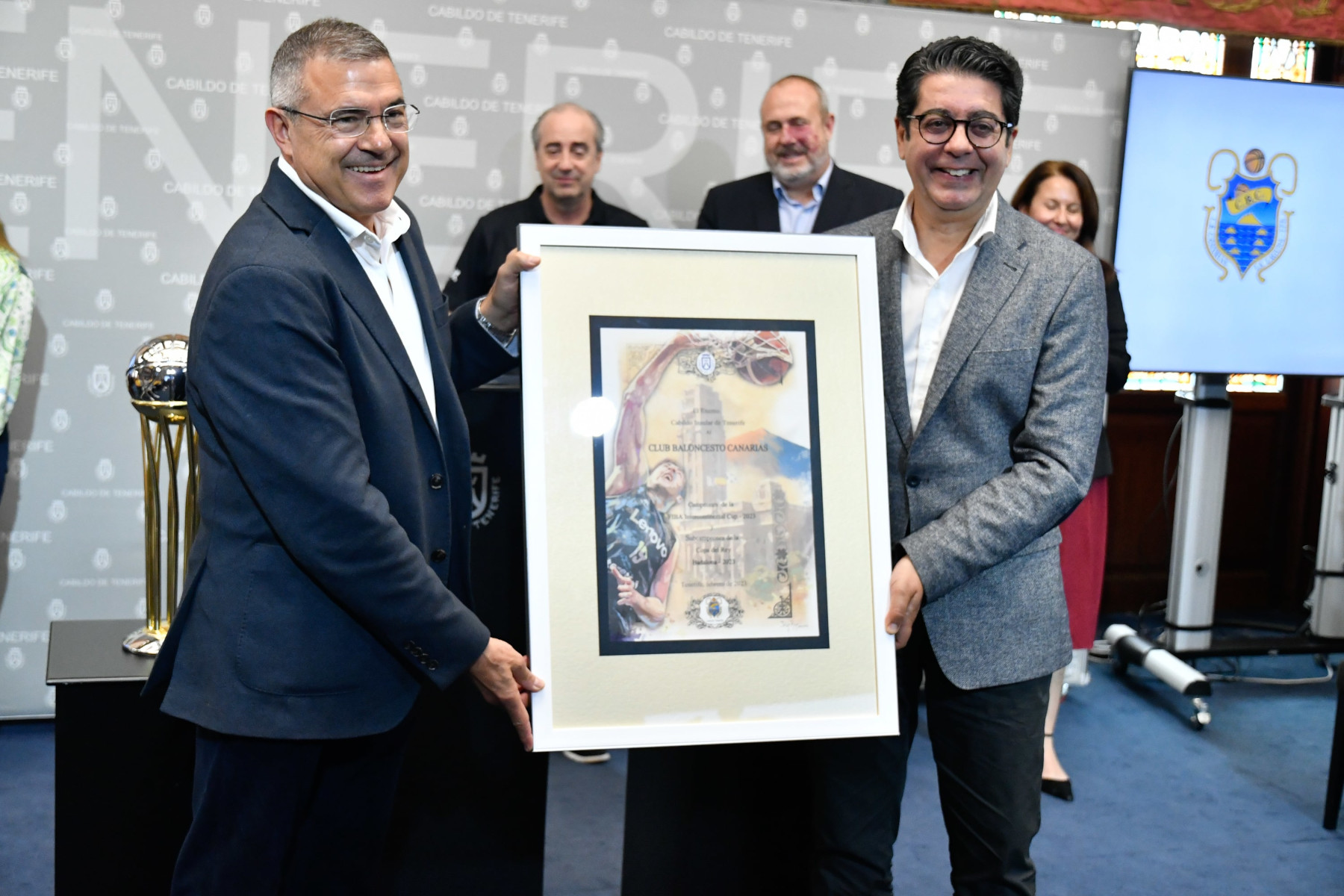 El Cabildo reconoce los últimos triunfos del Lenovo Tenerife El Cabildo reconoce los últimos triunfos del Lenovo Tenerife