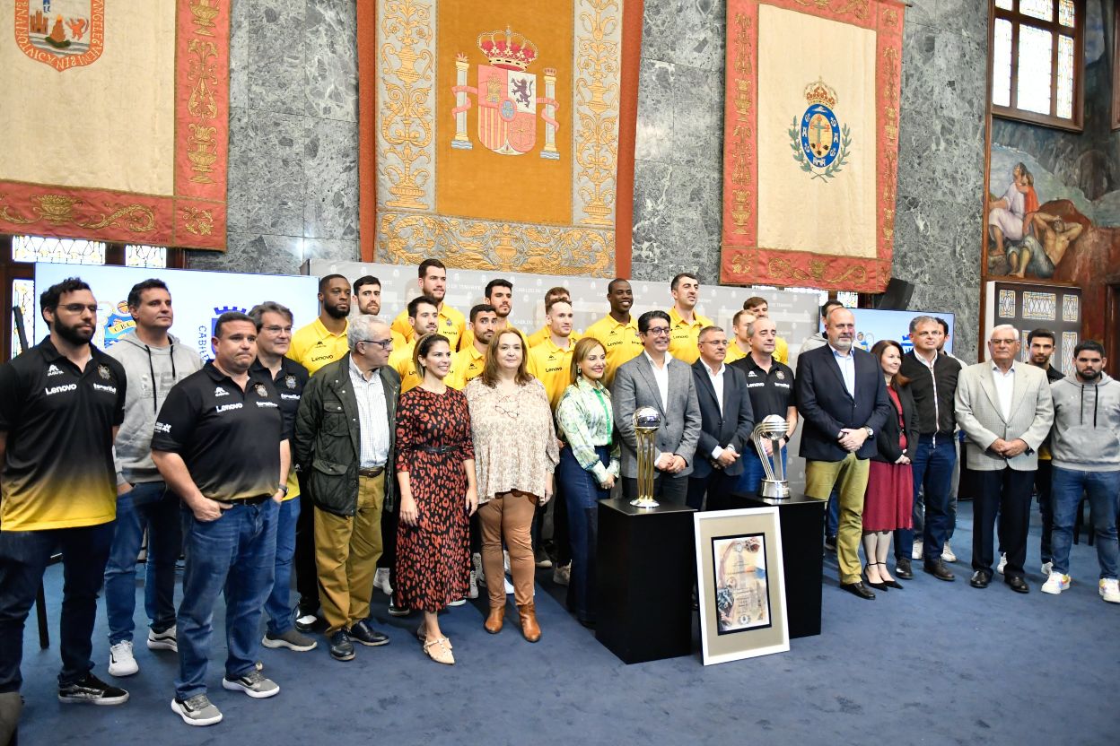 El Cabildo reconoce los últimos triunfos del Lenovo Tenerife El Cabildo reconoce los últimos triunfos del Lenovo Tenerife