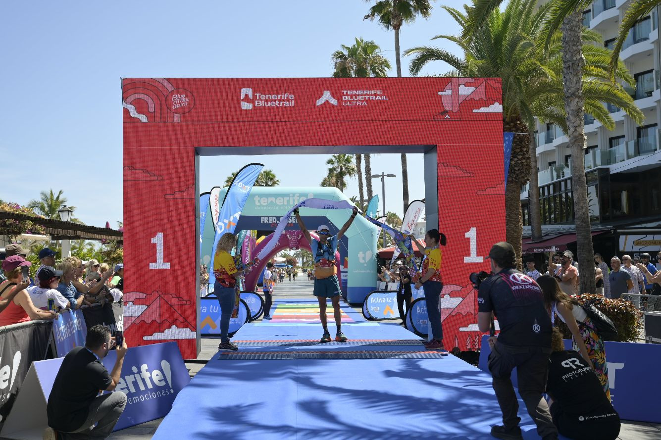 Cristofer Clemente y Marta Vigano ganan la Ultra de la Tenerife Bluetrail 2023, la prueba reina de la carrera (foto 2)