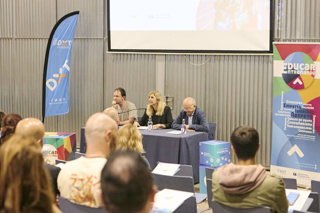 El Cabildo da a conocer su Protocolo Marco de Actuación para la protección de la infancia y adolescencia en el deporte base de Tenerife