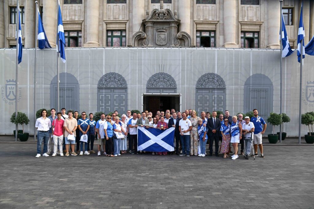 El Cabildo recibe a la Federación de Peñas del CD Tenerife