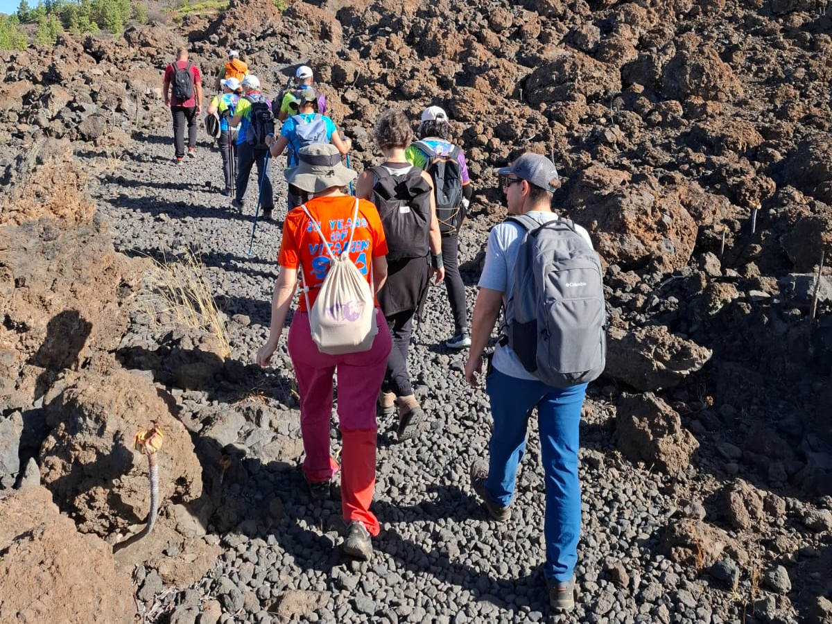 La primera ruta de senderismo de los IX Juegos Máster nos invita a recorrer los Roques del Sur (foto 2)