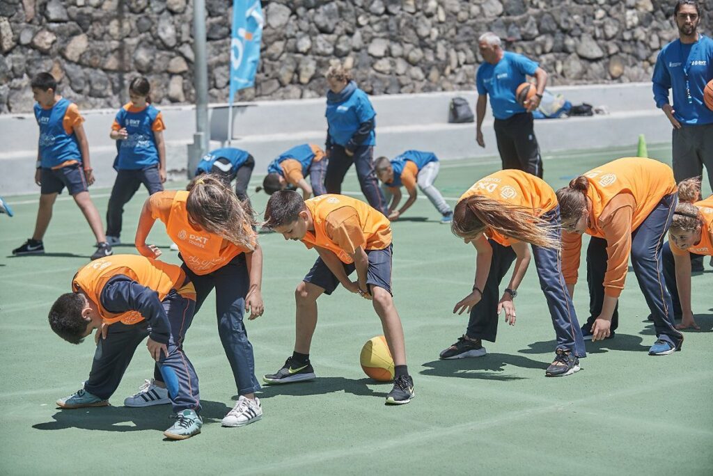 El Cabildo otorga 645.000 euros para el fomento del deporte base y la organización de eventos deportivos