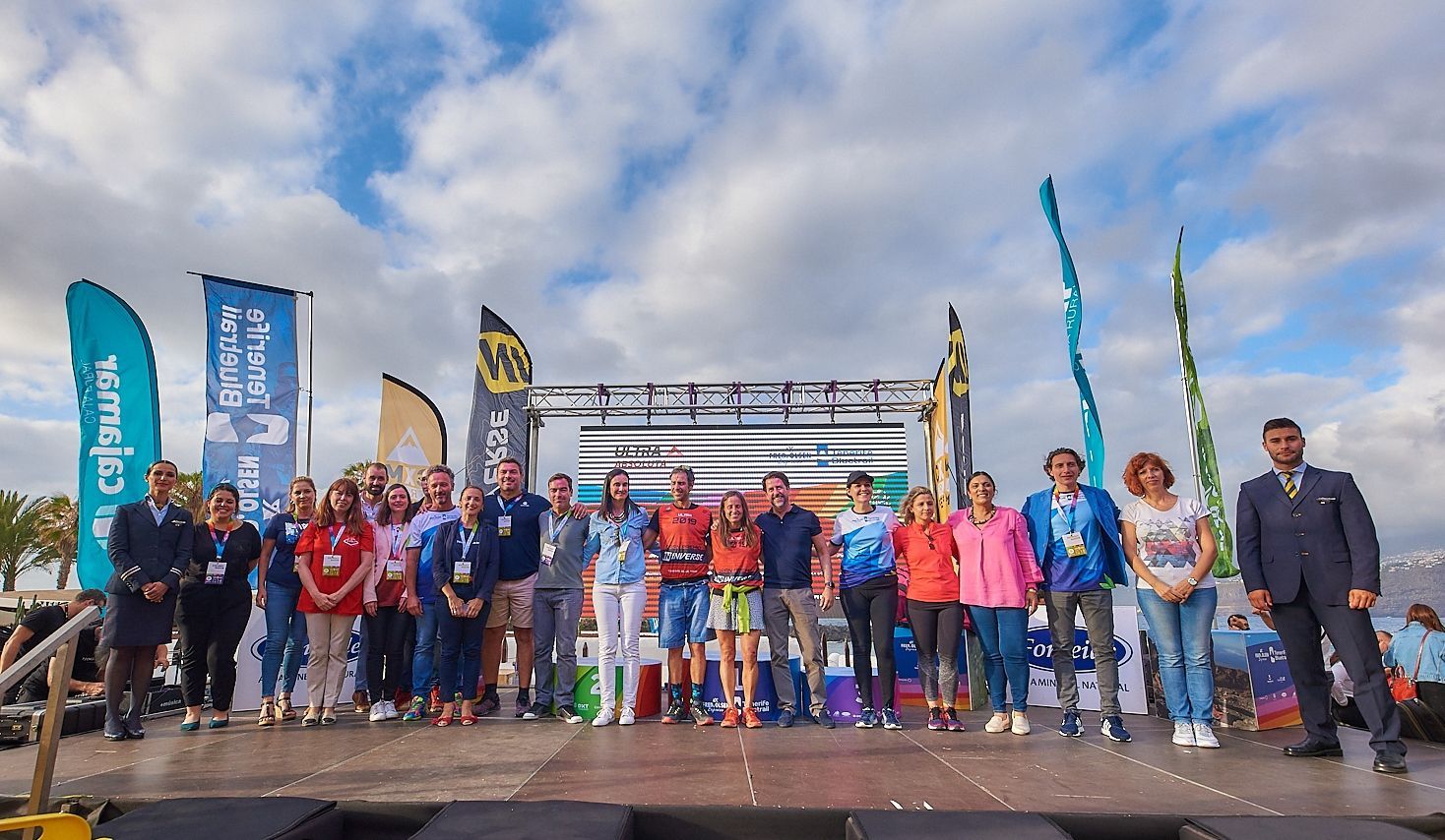 Yeray Durán y Leire Martínez se anotan el triunfo de la Ultra de la Fred. Olsen Tenerife Bluetrail 2019