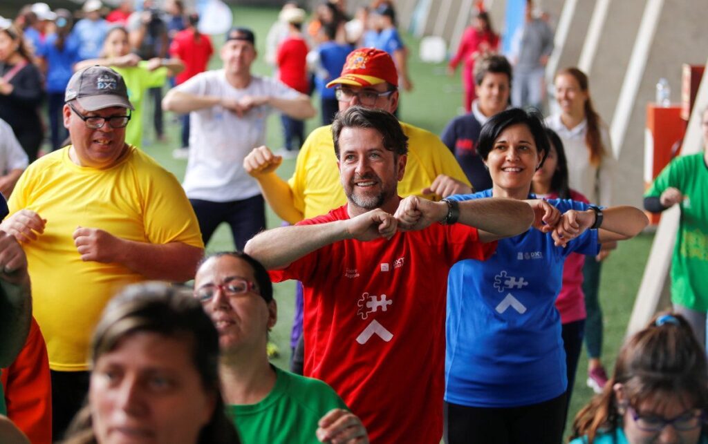 El Cabildo reúne a 300 personas en el Centro de Atletismo de Tenerife en una jornada de deporte inclusivo
