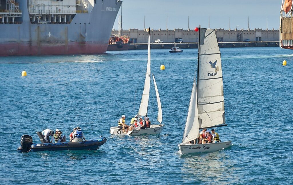 El Cabildo y la Fundación DISA clausuran el programa Un mar para todos dirigido a personas con discapacidad (foto 1)