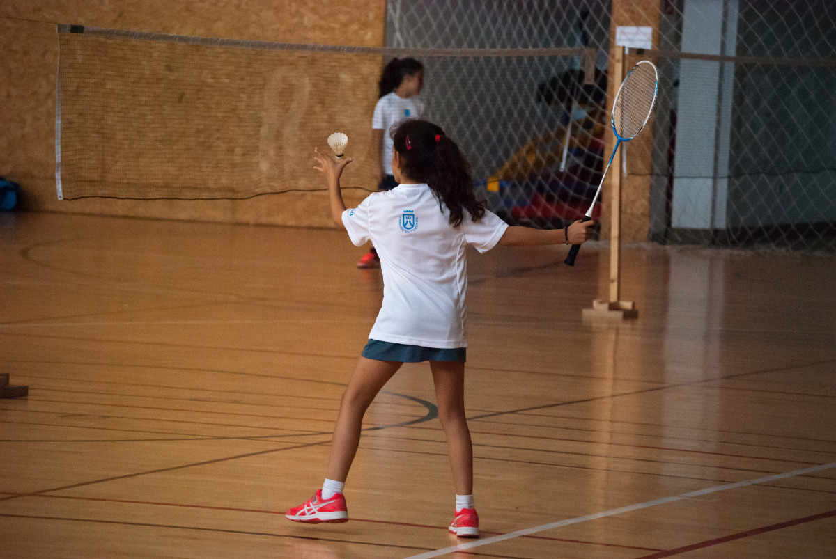 Las categorías más jóvenes se juegan el pase a la final de bádminton (foto 2)