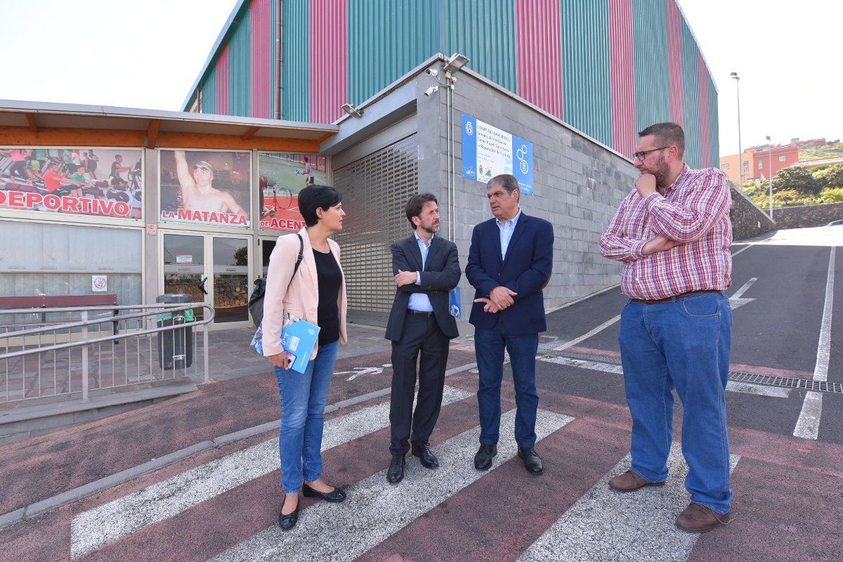 El Cabildo y el Ayuntamiento de La Matanza invierten 151.000 euros en la mejora del Complejo Deportivo