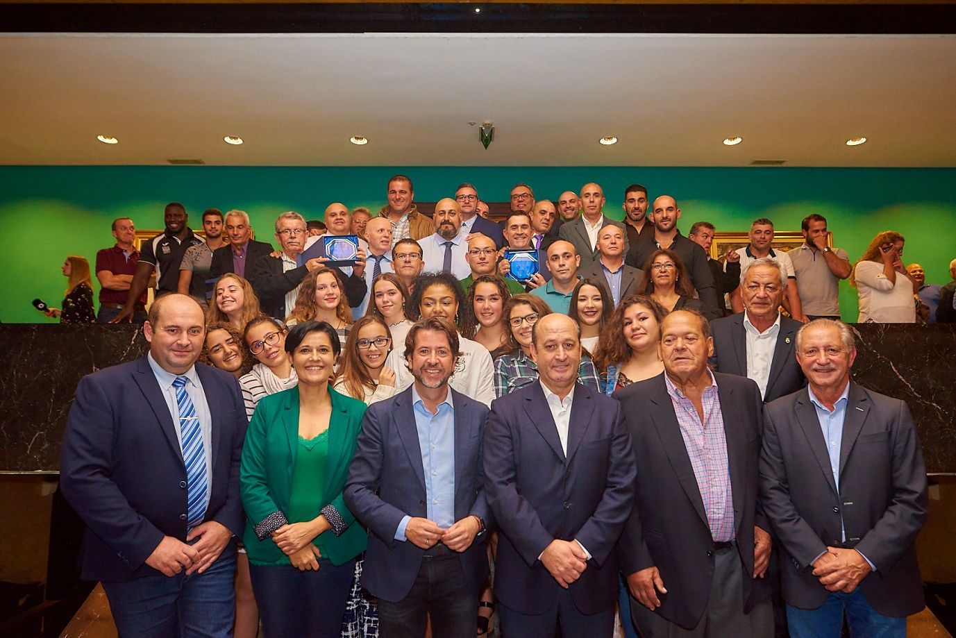 La Federación de Lucha Canaria de Tenerife distingue a deportistas y entidades con los Premios Cabildo 2017/2018