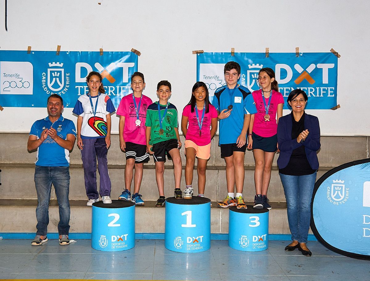 La final de tenis de mesa de los XXX Juegos Cabildo congregó a un centenar de jugadores en Candelaria
