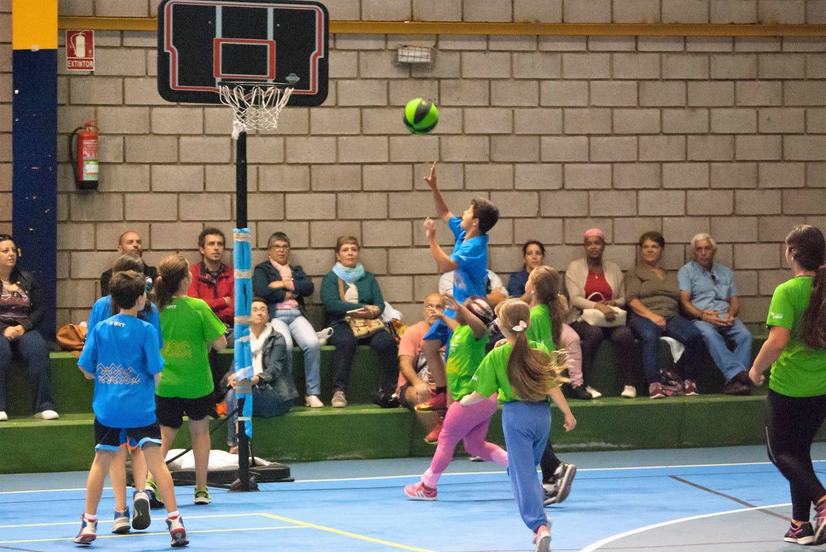 Los XXX Juegos Cabildo de Tenerife afrontan las finales de baloncesto, gimnasia rítmica y natación sincronizada (foto 1)