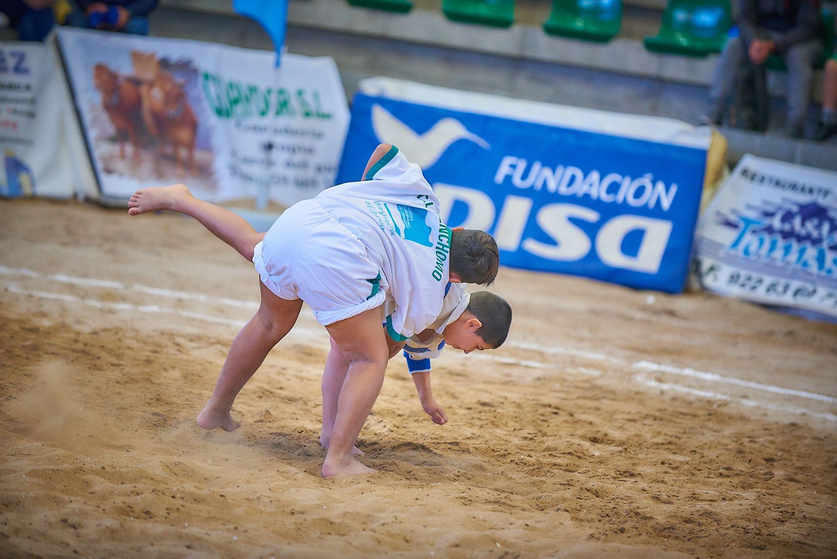 Los XXXII Juegos Cabildo clausuran las competiciones de lucha canaria, fútbol sala, tenis de mesa, natación y baloncesto de promoción (foto 1)