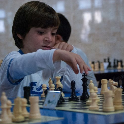 Últimas rondas para los y las ajedrecistas benjamines y alevines
