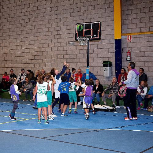 Continúa a paso firme el campeonato de baloncesto de promoción