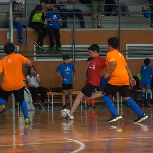 Los equipos infantiles y alevines se enfrentan a las primeras fases finales de fútbol sala en los Juegos Cabildo