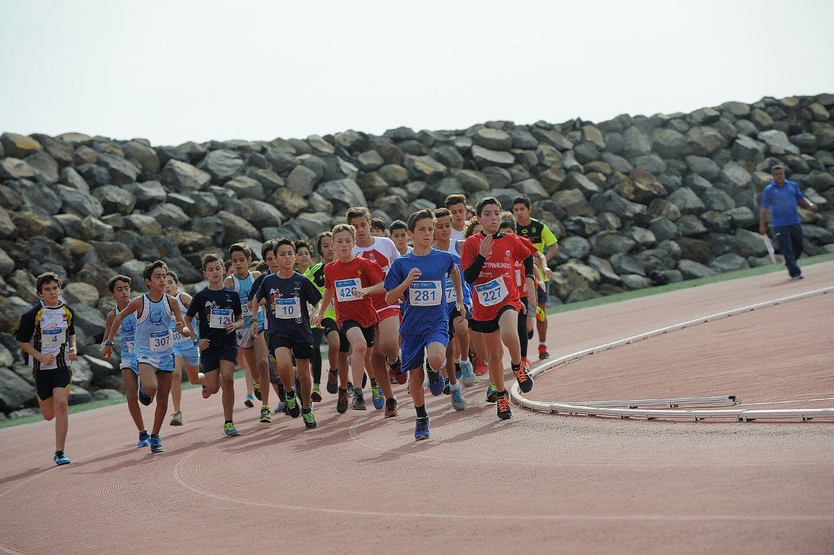 El Cabildo analizará el Plan Insular de Atletismo para acometer las nuevas infraestructuras deportivas
