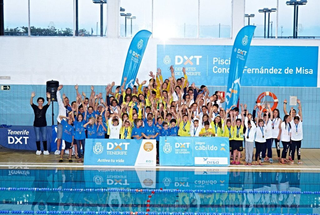 La final de salvamento y socorrismo de los Juegos Cabildo congrega a un centenar de deportistas