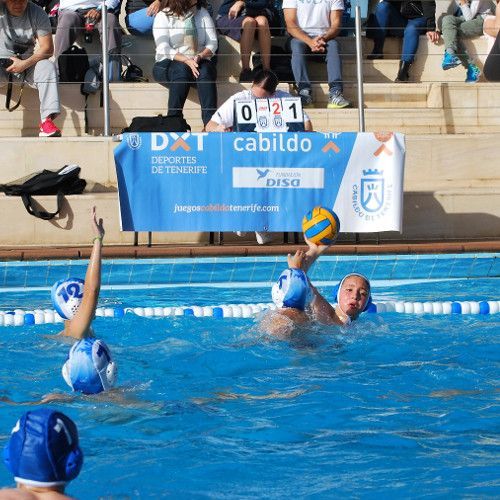 El waterpolo alevín celebra su sexta jornada en la piscina de Icod de los Vinos
