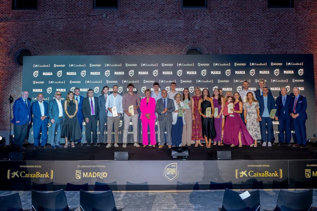 Las tinerfeñas Elena Buenavida y Ariadna Chueca, premiadas en la VII Gala del Baloncesto Español