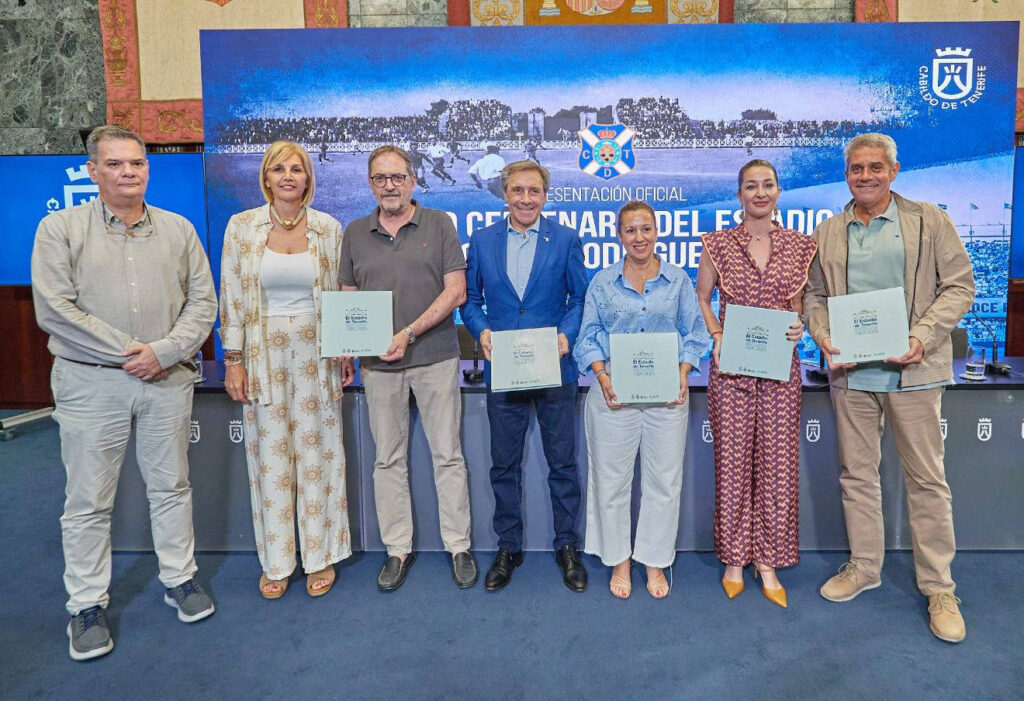 El Cabildo acoge la presentación del libro “El Estadio de Tenerife”, un recorrido por la historia del Heliodoro Rodríguez López