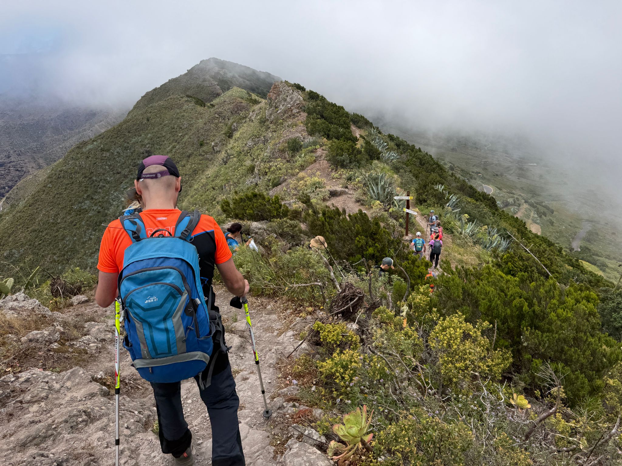 Despide el mes de septiembre participando en una nueva ruta de senderismo máster en la Isla Baja