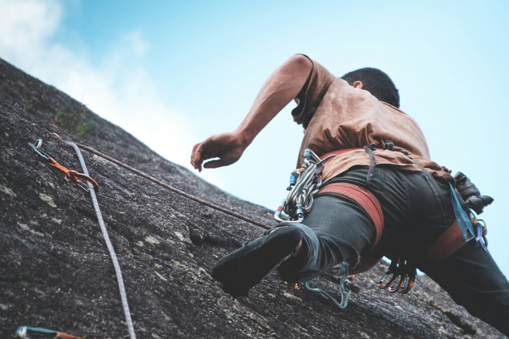 La escalada se estrena en los Juegos Máster con una jornada de iniciación en el Sector Mesa de Tejina